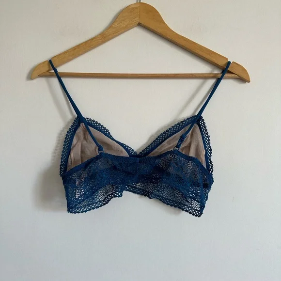 Victoria’s Secret Blue Lace Longline Unpadded pretty Dainty Bralette Size Medium - Picture 4 of 6